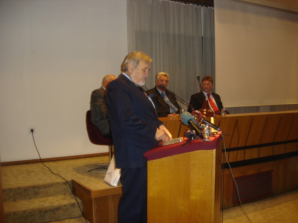 Горд сум што сум член на оваа мила академија
