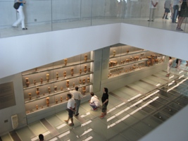 Interior_of_the_New_Acropolis_Museum