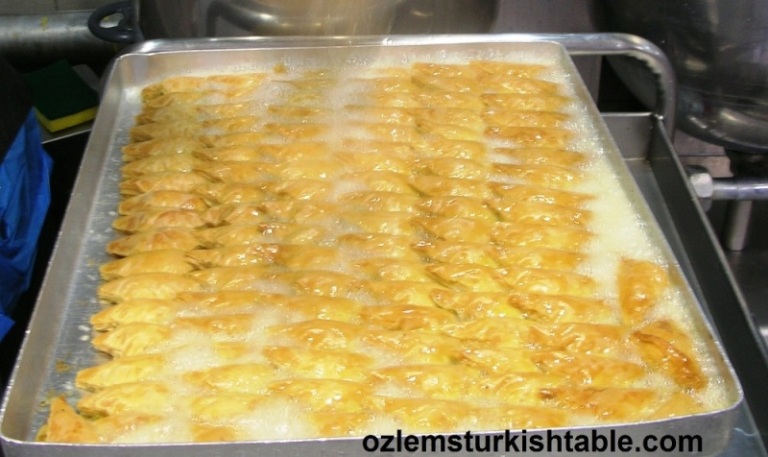 2011 Grand Turkey tour- Baklava, Spice Market, BlueMosque-Day 3 059