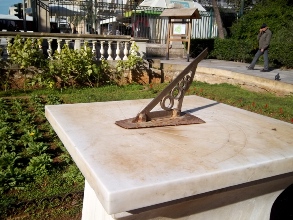 gardens athens12 balkon3