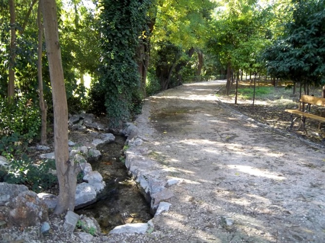 gardens athens14 balkon3