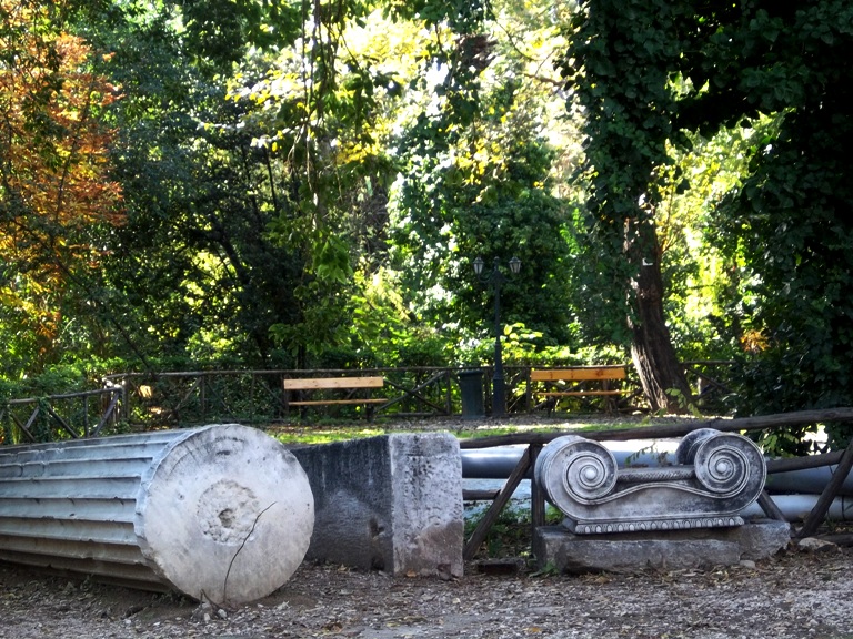 gardens athens4 balkon3