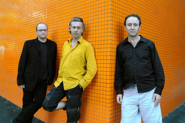 Балкон3 интервју со „The Necks“ – Музиката не носи по свој пат