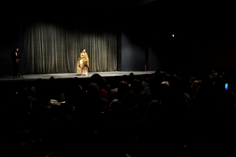 Noh_ theater_ Japan8_balkon3